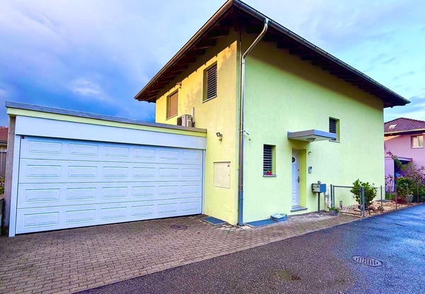 LUMINOSA CASA 1.5 LOCALI CON BOX E GIARDINO A CUGNASCO 1