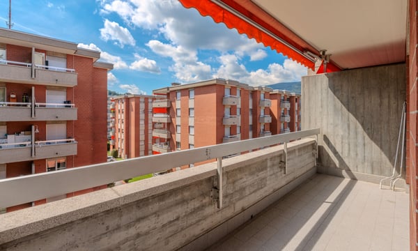 OCCASIONE - 1.5 LOCALI CON TERRAZZA A MASSAGNO 2