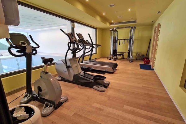 MODERNO E LUMINOSO 2.5 IN RESIDENZA CON PISCINA A BARBENGO 9