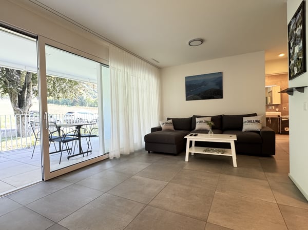 MODERNO E LUMINOSO 2.5 IN RESIDENZA CON PISCINA A BARBENGO 4