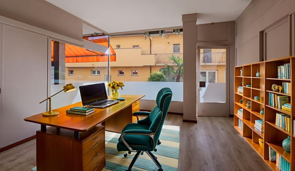 AFFITTASI SPAZIO COMMERCIALE VISTA LAGO A PONTE TRESA 2