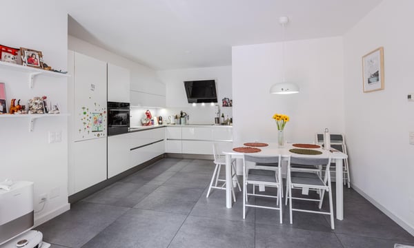 MODERNO 1.5 LOCALI CON SPLENDIDO GIARDINO A PREGASSONA 4