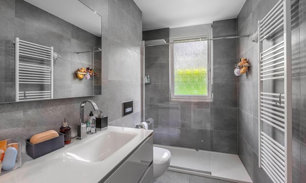 MODERNO 1.5 LOCALI CON SPLENDIDO GIARDINO A PREGASSONA 9