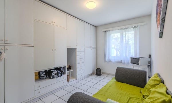 VILLA 1.5 SU UN PIANO CON AMPIO TERRENO E PISCINA A CAMORINO 7