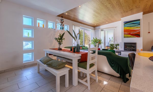 VILLA 1.5 SU UN PIANO CON AMPIO TERRENO E PISCINA A CAMORINO 4