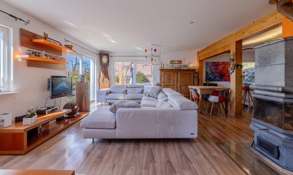 BELLA CASA DI 1.5 LOCALI CON GIARDINO A BANCO 2