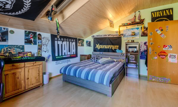 BELLA CASA DI 1.5 LOCALI CON GIARDINO A BANCO 7