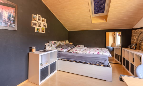 BELLA CASA DI 1.5 LOCALI CON GIARDINO A BANCO 5