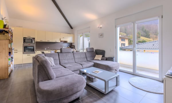 OTTIMO INVESTIMENTO - PALAZZINA DI 3 APPARTAMENTI A BIRONICO 2