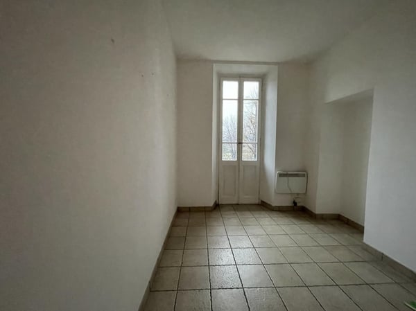 1.5 LOCALI IN CASA D'EPOCA + 16 MQ DI MANSARDA A CHIASSO 5