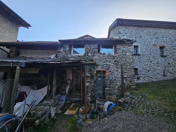 RUSTICO 1.5 LOCALI DA RISTRUTTURARE NEL NUCLEO DI SIGIRINO 1