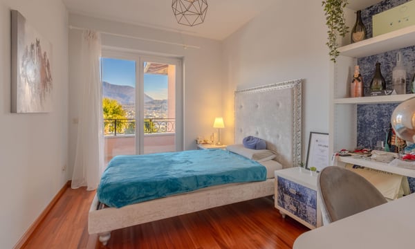 VILLA ESCLUSIVA DI 2 LOCALI CON PISCINA E DEPENDANCE A MANNO 7