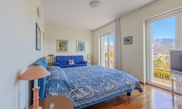 VILLA ESCLUSIVA DI 2 LOCALI CON PISCINA E DEPENDANCE A MANNO 6