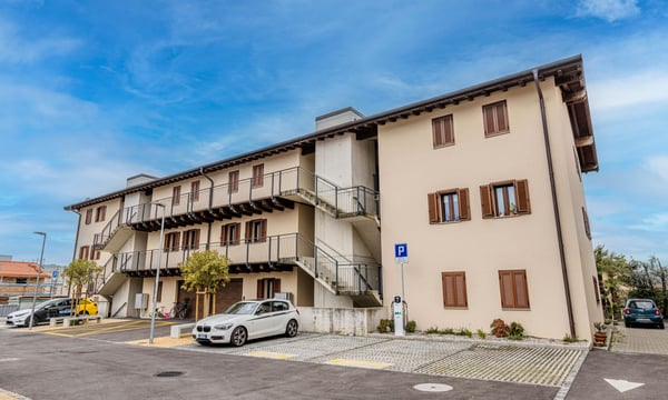 PALAZZINA RESIDENZIALE MINERGIE A REDDITO A LIGORNETTO 1