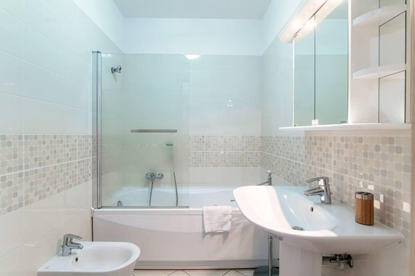 MODERNO 1.5 LOCALI ARREDATO CON BALCONE IN CENTRO A LUGANO 8