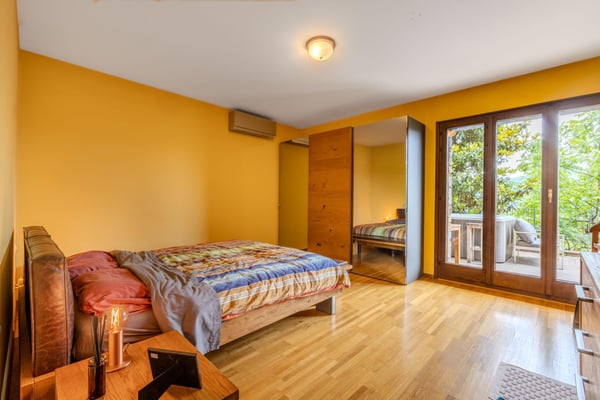 VILLA 2 LOCALI VISTA LAGO IMMERSA NEL VERDE A CIMO - BIOGGIO 6