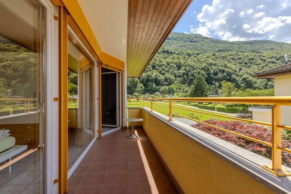 STUPENDA VILLETTA 1.5 LOCALI CON GRANDE GIARDINO A CADENAZZO 8