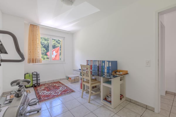 STUPENDA VILLETTA 1.5 LOCALI CON GRANDE GIARDINO A CADENAZZO 9