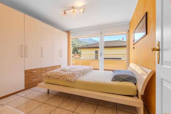 STUPENDA VILLETTA 1.5 LOCALI CON GRANDE GIARDINO A CADENAZZO 7