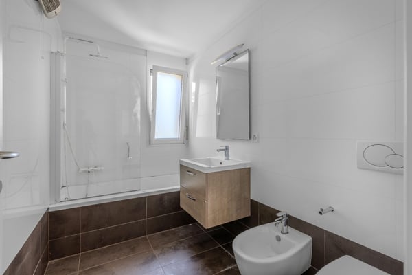 ESCLUSIVA E SPAZIOSA VILLA 1.5 CON GIARDINO PRIVATO A CARONA 7