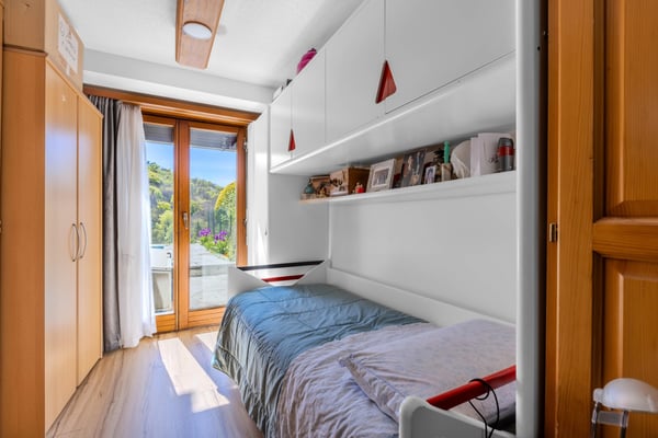 OCCASIONE - SPAZIOSA CASA CONTIGUA 1.5 CON PISCINA A CURIO 8