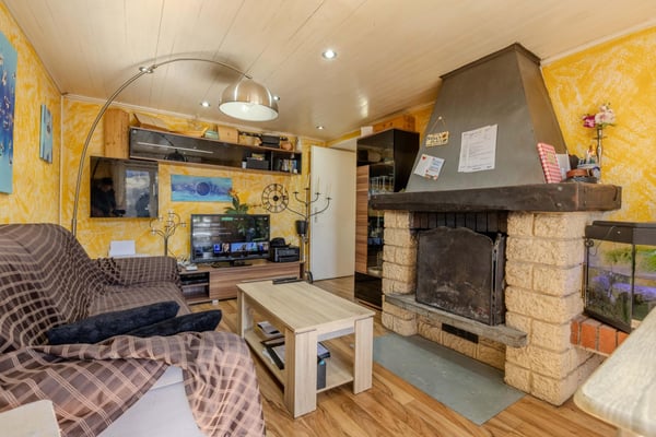 SPAZIOSA CASA 2 LOC. CON TRE UNITÀ A REDDITO A LUGANO BOGNO 3