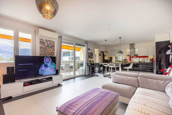 ELEGANTE 1.5 LOCALI IN COMODA ZONA RESIDENZIALE A BELLINZONA 1