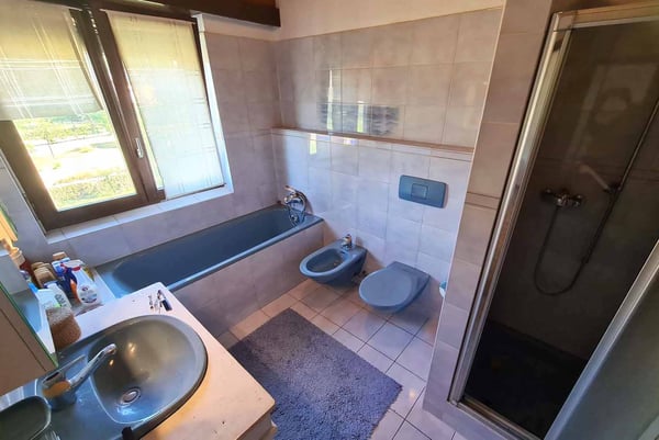 SPLENDIDA CASA GEMELLA 1.5 LOCALI IMMERSA NEL VERDE A MELANO 7