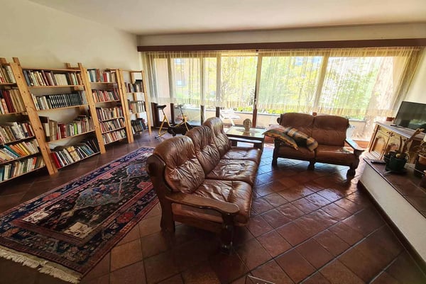 SPLENDIDA CASA GEMELLA 1.5 LOCALI IMMERSA NEL VERDE A MELANO 1