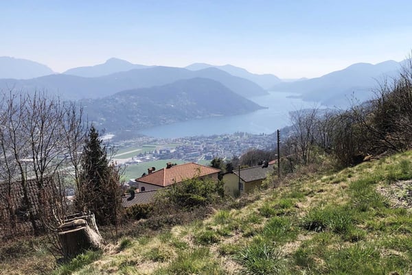 TERRENO EDIFICABILE R2 VISTA LAGO CON PROGETTO A CADEMARIO 1