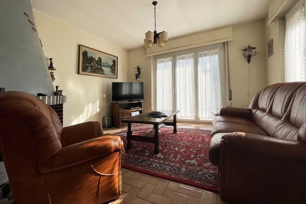 CASA BIFAMILIARE CON TERRENO EDIFICABILE A PONTE CREMENAGA 5