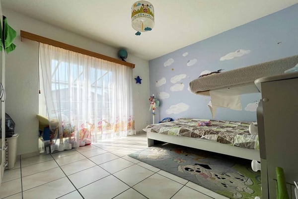 SPAZIOSA VILLA UNIFAMILIARE 1.5 LOCALI CON GIARDINO A STABIO 5