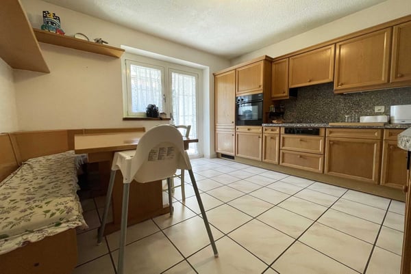 SPAZIOSA VILLA UNIFAMILIARE 1.5 LOCALI CON GIARDINO A STABIO 3