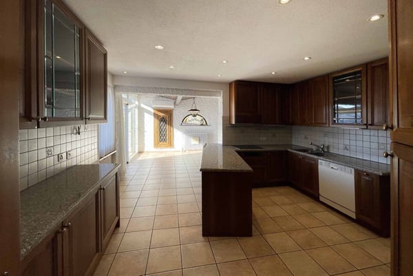 AMPIA E PRESTIGIOSA VILLA 2.5 VISTA LAGO A COLLINA D'ORO 5