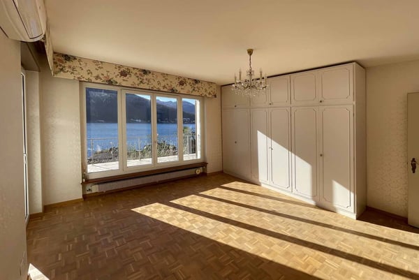 AMPIA E PRESTIGIOSA VILLA 2.5 VISTA LAGO A COLLINA D'ORO 8