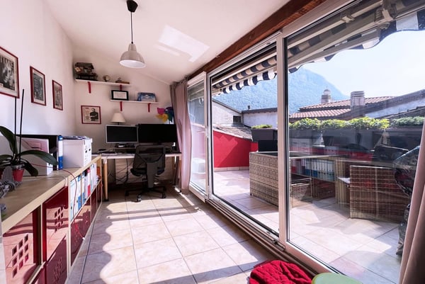 STORICA CASA 1.5 LOCALI RISTRUTTURATA A RIVA SAN VITALE 2