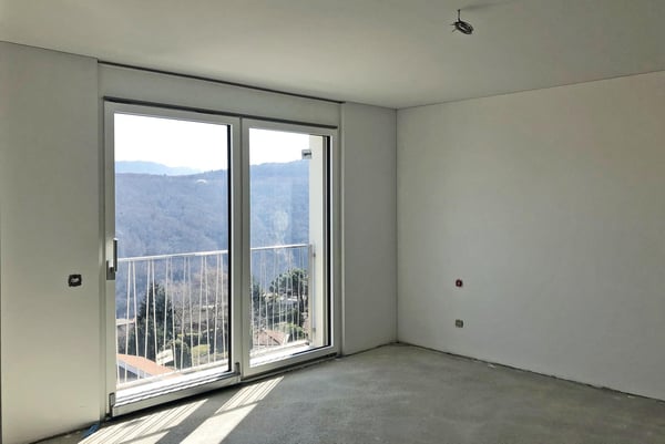 MODERNA VILLA 1.5 LOCALI CON GRANDE GIARDINO A COLLINA D'ORO 7