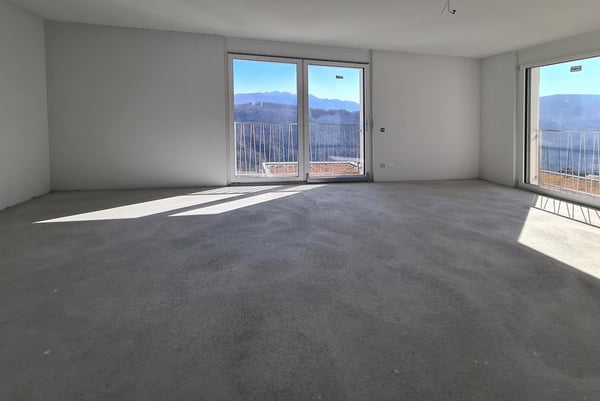 VILLA 1.5 LOCALI CON GIARDINO E VISTA APERTA A COLLINA D'ORO 5