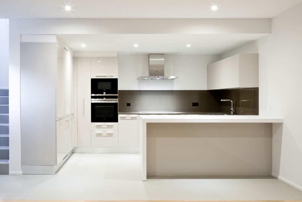 VILLA 1.5 LOCALI CON GIARDINO E VISTA APERTA A COLLINA D'ORO 1