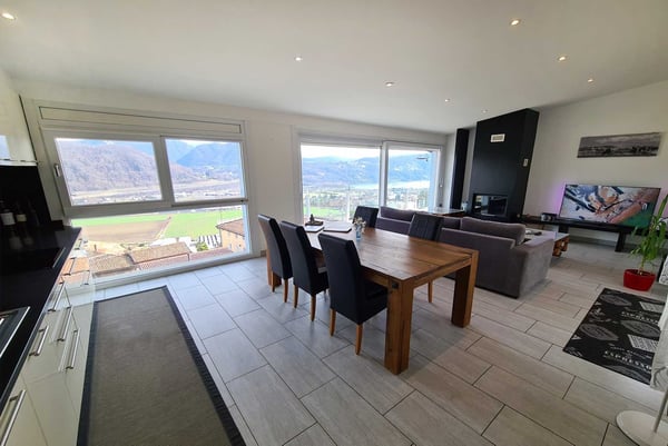 ATTICO DUPLEX 1.5 CON GRANDE TERRAZZA E GIARDINO A BIOGGIO 2