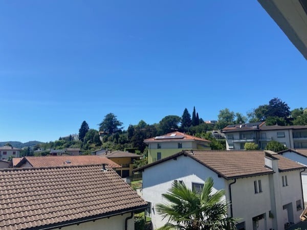 APPARTAMENTO 1.5 LOCALI ULTIMO PIANO A MORBIO INFERIORE 5