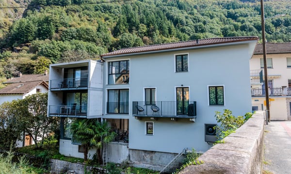 MODERNA CASA UNIFAMILIARE 5.5 CON VISTA APERTA A OSOGNA 9