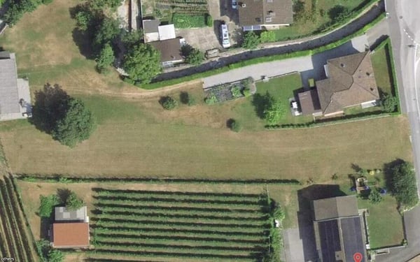 TERRENO EDIFICABILE IN PIANO DI 1376 MQ A RIVA SAN VITALE 2