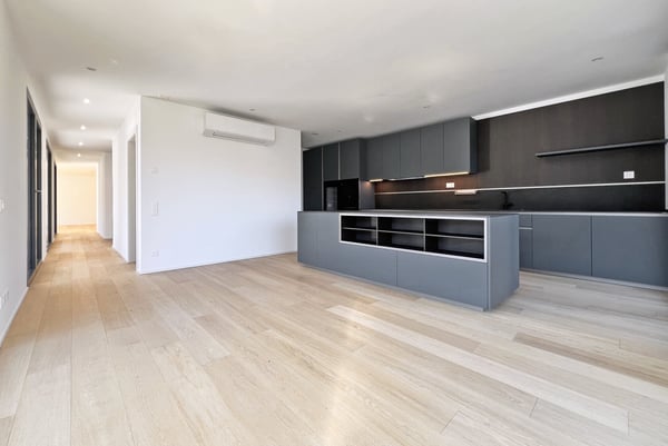 SPLENDIDA VILLA 7.5 LOCALI CON VISTA DA SOGNO A VICO MORCOTE 2