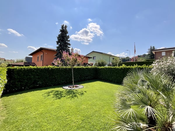 BELLA E SPAZIOSA VILLETTA 7.5 LOCALI A SAN PIETRO DI STABIO 3