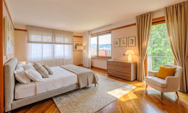 PRESTIGIOSA VILLA DI 9.5 LOCALI CON AMPIO TERRENO A VACALLO 7