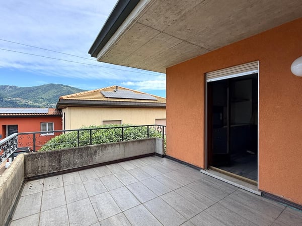 AMPIA E BELLA CASA 6 LOCALI CON GROTTINO A GENESTRERIO 6