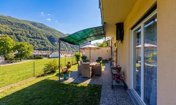 VILLA 5.5 LOCALI CON GIARDINO E VISTA APERTA A BARBENGO 1