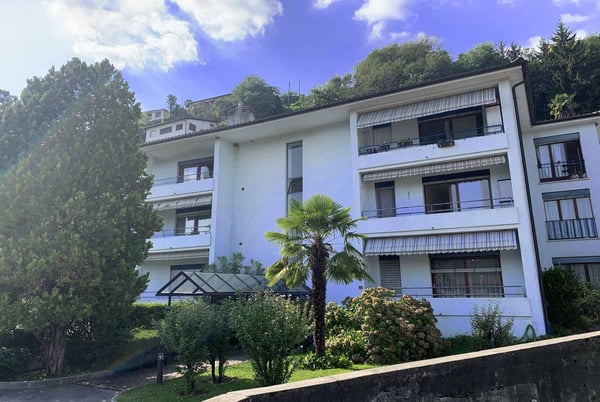 APPARTAMENTO 2.5 LOCALI CON BALCONE AD AGNO MONDONICO 9