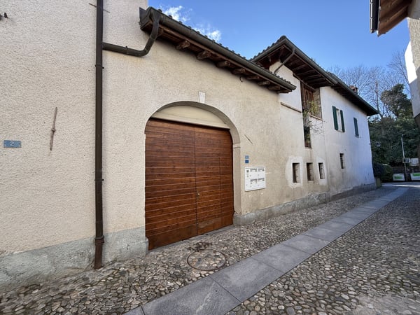 SUBENTRO AFFITTO - BEL TRIPLEX 5.5 CON MANSARDA A STABIO 9